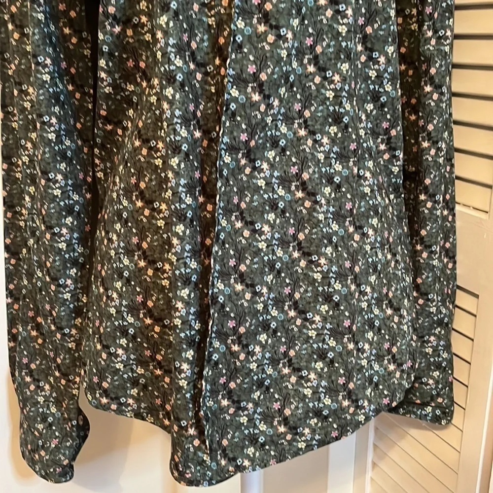 𝅺ZARA Slim Fit Green Floral Collared Button Down Shirt.  Size Medium - Picture 4 of 10